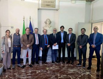 accordo-ctaplus Da sinistra: Raffaella Riondino, Antonio Semola, Davide Fierro, Gaetano Telesio, Roberto Ragazzoni, Lucio Angelo Antonelli, Fabrice Scheid, Marco Sciarra, Giacomo Bianchi e Francesco Perrotta. Crediti: Inaf